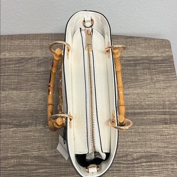 Aldo | Mini Bag w/ Removable Bag Charm Chain & Crossbody Strap - Picture 9 of 12